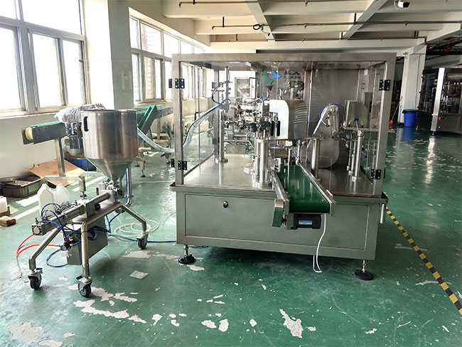 給袋式全自動包裝機設備展示